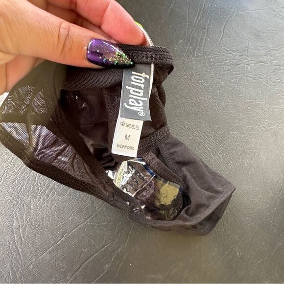 NWT Forplay kiss of gold buckle black bondage lingerie set Sz M - Picture 8 of 9